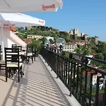 --hotel Deal-- With Castle View Otel