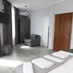 --hotel Deal-- With Castle View فندق 3*