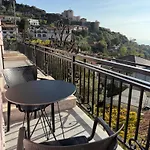 Hotell --hotel Deal-- With Castle View Krujë