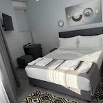 --hotel Deal-- With Castle View Otel