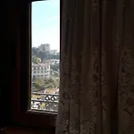 Hotell --hotel Deal-- With Castle View