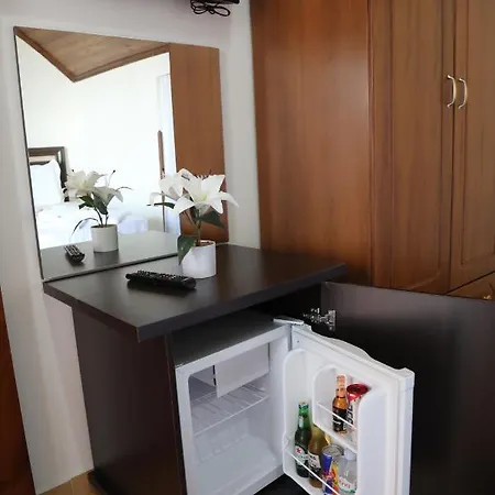 --hotel Deal-- With Castle View