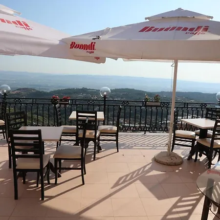 --hotel Deal-- With Castle View Hotel Krujë