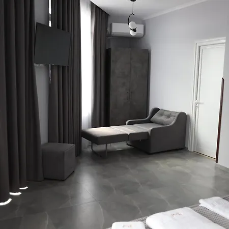 --hotel Deal-- With Castle View Hotel 3*