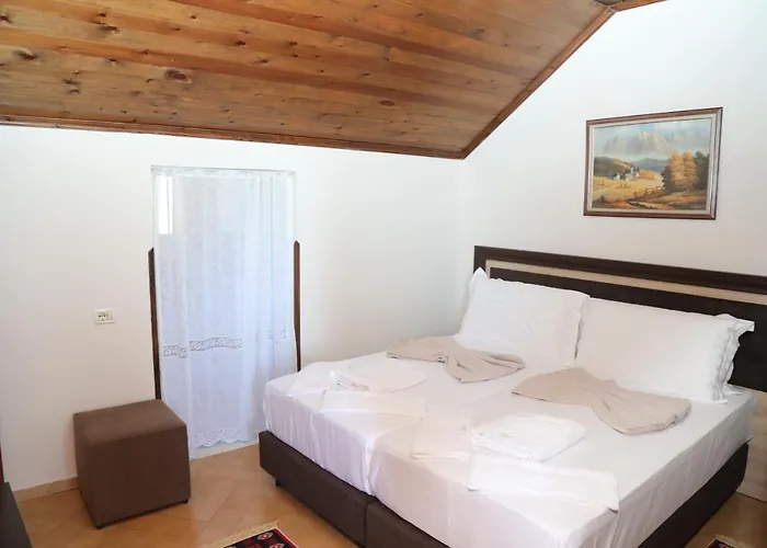 --hotel Deal-- With Castle View فندق