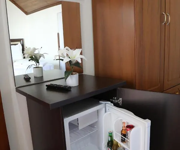 --hotel Deal-- With Castle View