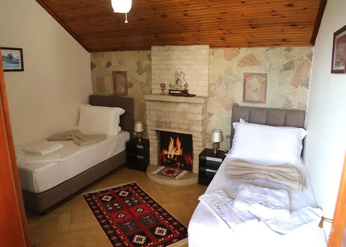 Otel --hotel Deal-- With Castle View 3*
