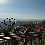 --hotel Deal-- With Castle View Ξενοδοχείο Κρούγια