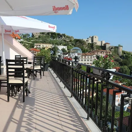 --hotel Deal-- With Castle View 호텔