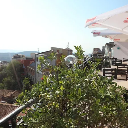 호텔 --hotel Deal-- With Castle View Krujë