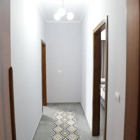 --hotel Deal-- With Castle View Krujë
