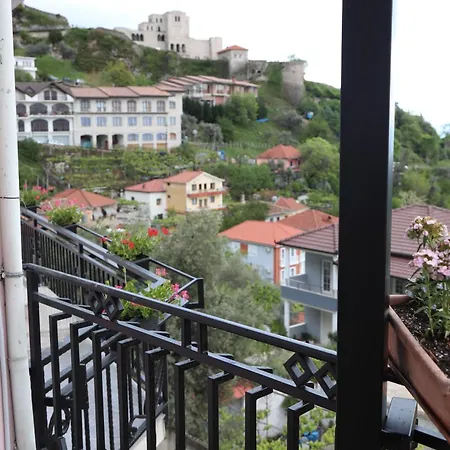 --hotel Deal-- With Castle View 3*