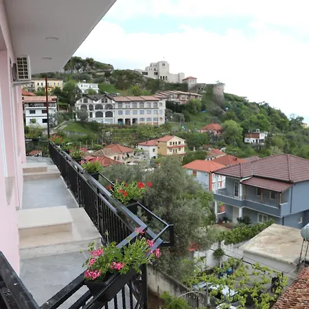 --hotel Deal-- With Castle View 호텔 Krujë