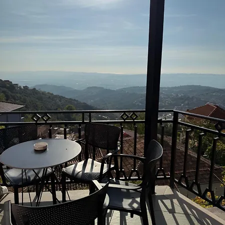 --hotel Deal-- With Castle View Kruje