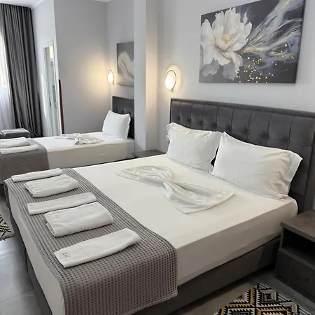 --hotel Deal-- With Castle View Hotel 3*