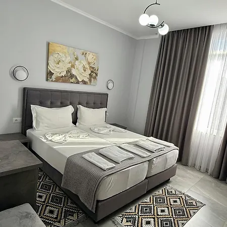 Hotel --hotel Deal-- With Castle View