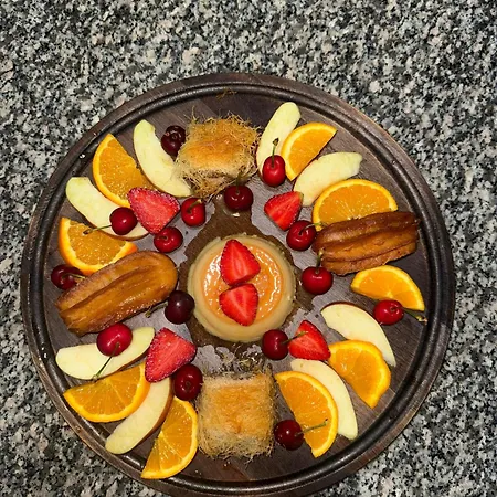 Hotel --hotel Deal-- With Castle View