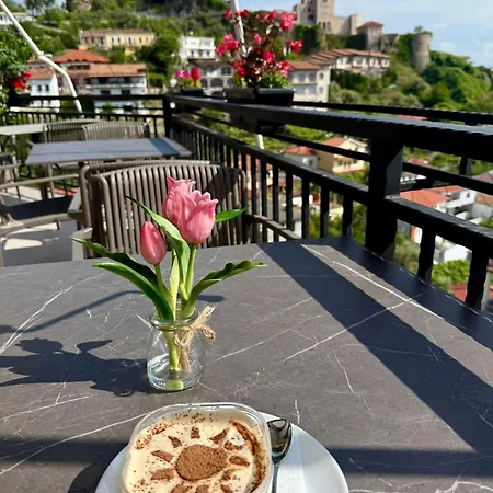 --hotel Deal-- With Castle View Hotel Kruje