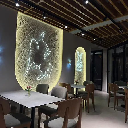 --hotel Deal-- With Castle View 3* Kruje