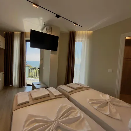 Szálloda --hotel Deal-- With Castle View 3*