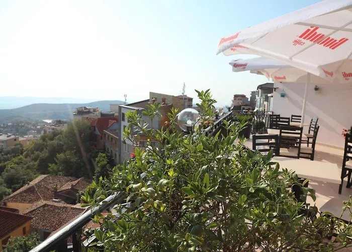 酒店 --hotel Deal-- With Castle View Krujë