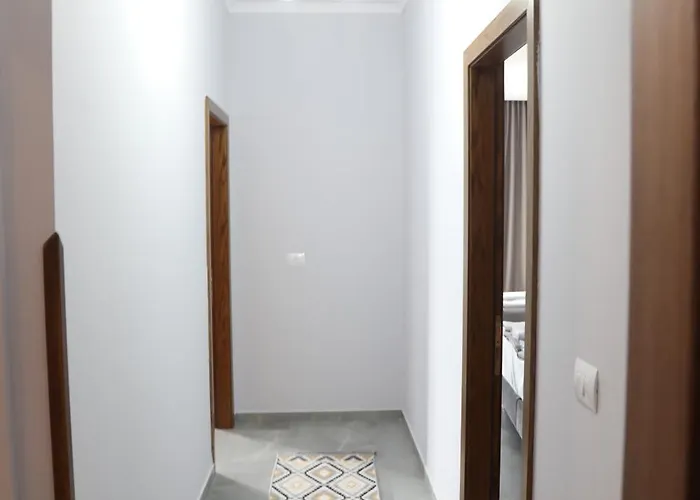 --hotel Deal-- With Castle View Krujë