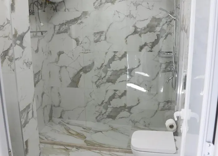 Hotel --hotel Deal-- With Castle View