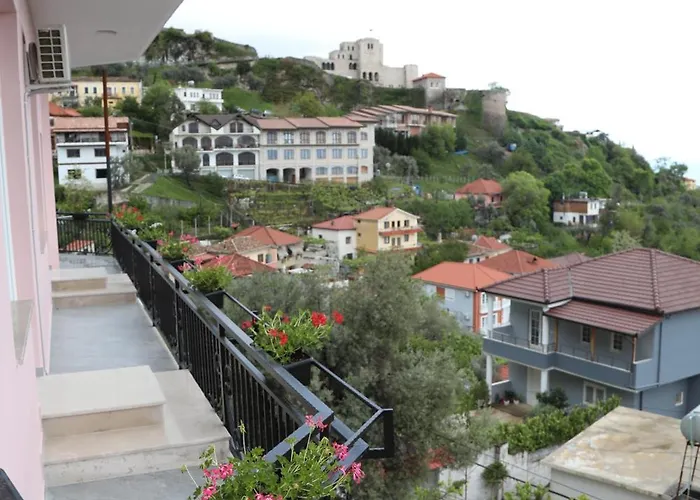 --hotel Deal-- With Castle View Hotel Kruje