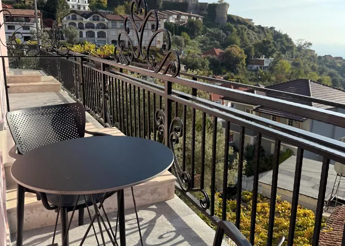 酒店 --hotel Deal-- With Castle View Krujë