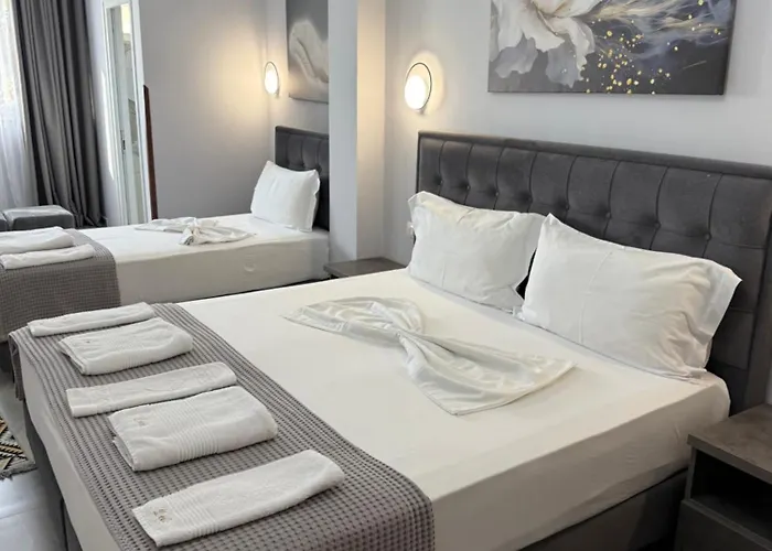 --hotel Deal-- With Castle View 酒店 3*