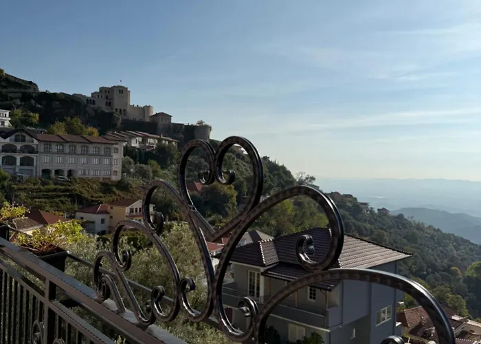 Hotel --hotel Deal-- With Castle View Kruje