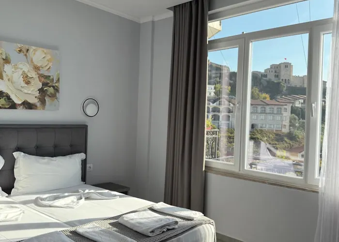 --hotel Deal-- With Castle View Hotel