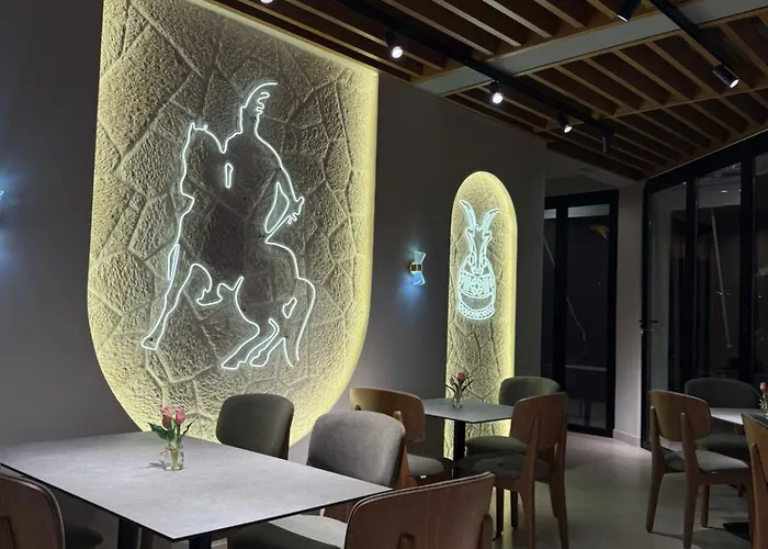 --hotel Deal-- With Castle View 3* Kruje