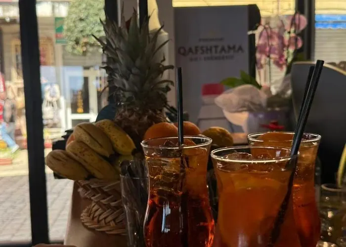 Hotel --hotel Deal-- With Castle View Kruje